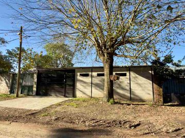 CASA + 2 DEPARTAMENTOS en BLOCK VENTA SAN VICENTE