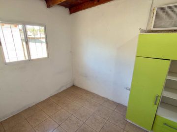 CASA + 2 DEPARTAMENTOS en BLOCK VENTA SAN VICENTE