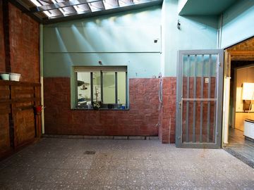 CASA EN VENTA 3 DORMITORIOS BARRIO INDUSTRIAL