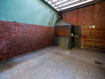 CASA EN VENTA 3 DORMITORIOS BARRIO INDUSTRIAL