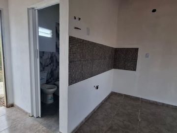 Venta casa 1 dormitorio a estrenar en Tanti