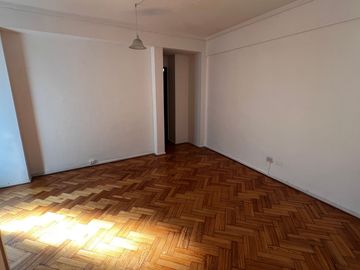 ALQUILER DEPTO 2 AMB. CON BALCON EN PALERMO