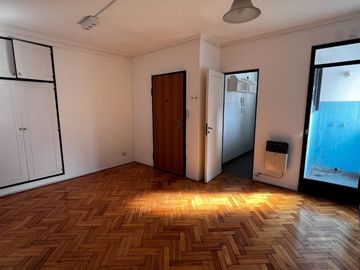 ALQUILER DEPTO 2 AMB. CON BALCON EN PALERMO
