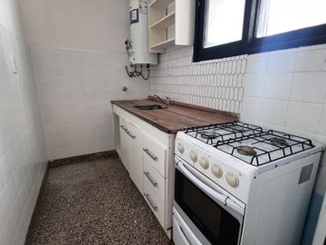 ALQUILER DEPTO 2 AMB. CON BALCON EN PALERMO
