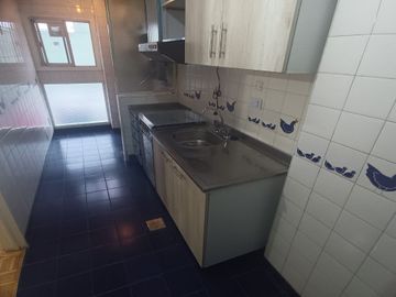Departamento en Alquiler – 2 Amb con Balcón FLORES