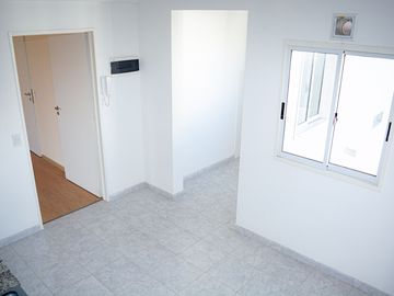 Venta Semipiso, 4 ambientes en Flores, con balcón