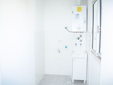 Venta Semipiso, 4 ambientes en Flores, con balcón