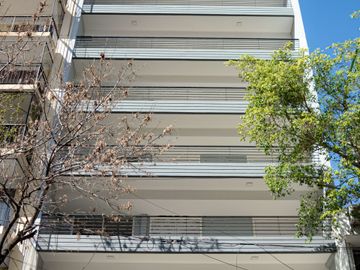 Venta Semipiso, 4 ambientes en Flores, con balcón