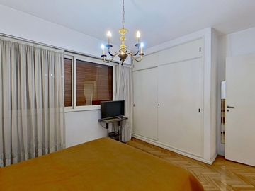 4 Ambientes con Cochera | Muy Luminoso | Flores