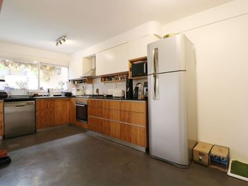 Venta Casa 5 ambientes Pileta Parque Chacabuco