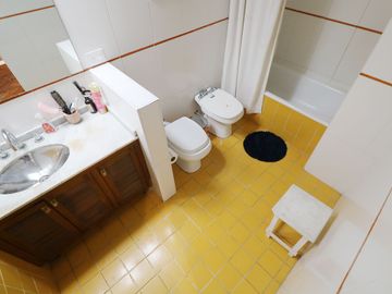 Venta Casa 5 ambientes Pileta Parque Chacabuco