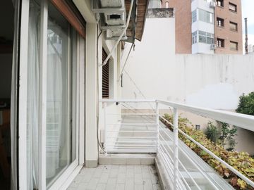 Venta Casa 5 ambientes Pileta Parque Chacabuco