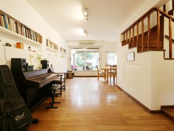Venta Casa 5 ambientes Pileta Parque Chacabuco