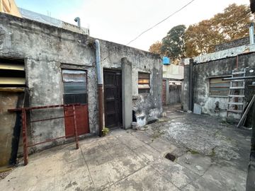 TERRENO EN VENTA CHACARITA- IDEAL FABRICA/DEPÓSITO