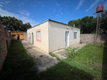VENTA CASA + DPTO + LOCAL EN PILAR SANTA FE