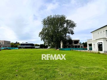 VENTA LOTE CENTRAL BARRIO CHATEAU PILAR