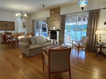 Venta Casa 4 Amb c/Pileta, Lote 1500m² Lujan
