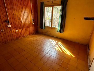 CASA EN VENTA BARRIO SANTA ANA