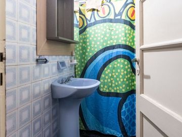 CASA EN VENTA TRES DORMITORIOS COCHERA Bª PARQUE
