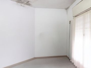 CASA EN VENTA TRES DORMITORIOS COCHERA Bª PARQUE