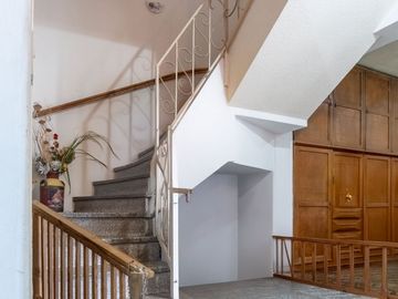 CASA EN VENTA TRES DORMITORIOS COCHERA Bª PARQUE