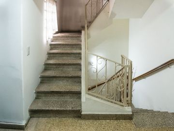 CASA EN VENTA TRES DORMITORIOS COCHERA Bª PARQUE