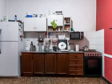 CASA EN VENTA TRES DORMITORIOS COCHERA Bª PARQUE