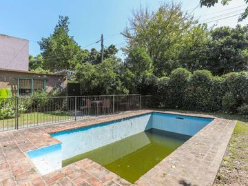 VENTA - Casa 5 Amb Cochera y Jardin - LA HORQUETA