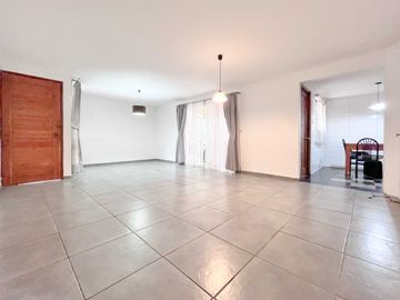 Casa en venta  en LA FLORIDA