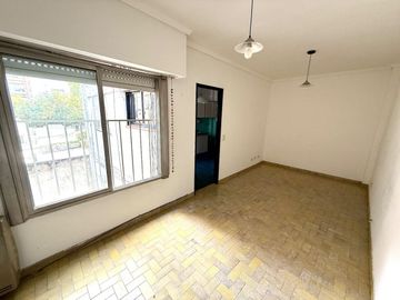 Departamento 2 ambientes COCHERA Quilmes VENTA