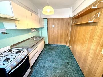 Departamento 2 ambientes COCHERA Quilmes VENTA