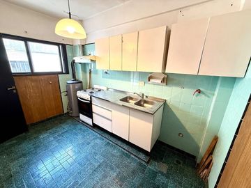 Departamento 2 ambientes COCHERA Quilmes VENTA