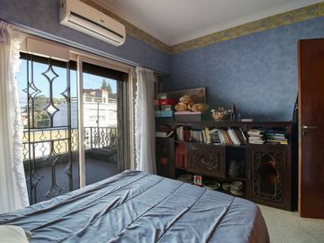 CASA 5 AMBIENTES CON PATIO SAN ANDRES BARRIO GOLF