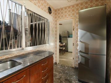CASA 5 AMBIENTES CON PATIO SAN ANDRES BARRIO GOLF