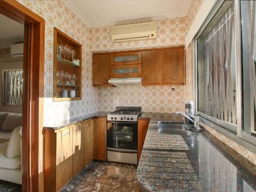 CASA 5 AMBIENTES CON PATIO SAN ANDRES BARRIO GOLF