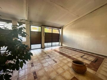 CASA 3 DORM. PILETA 2 COCHERAS EN CANDIOTI NORTE