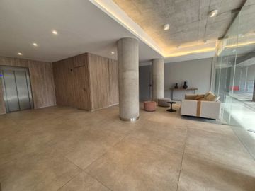 VENTA DEPARTAMENTO 2 AMBIENTES COLEGIALES COCHERA