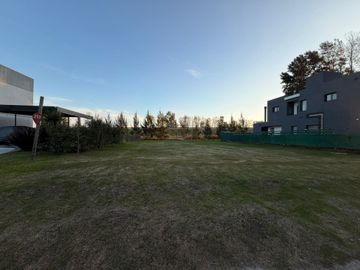LOTE 600M2 LARES DE CANNING