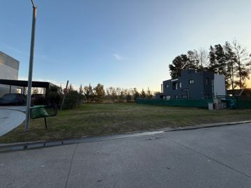 LOTE 600M2 LARES DE CANNING