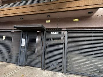 VENTA COCHERA AL FRENTE EN TIGRE. 15 MTS TOTALES