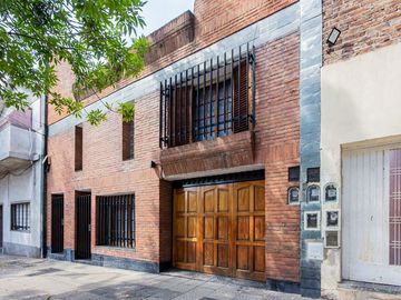 PH en VENTA, FLORES, cocheras y terraza S/expensas