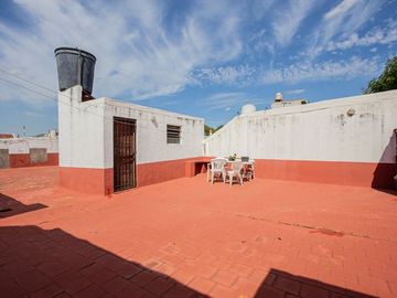 PH en VENTA, FLORES, cocheras y terraza S/expensas
