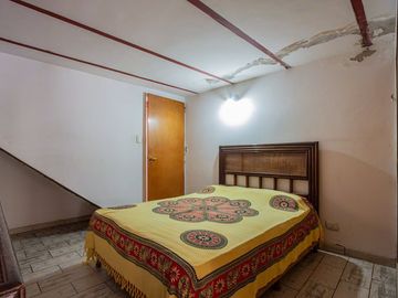 PH en VENTA, FLORES, cocheras y terraza S/expensas