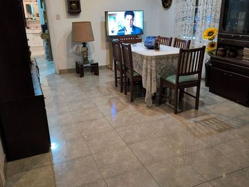 CASA DE 4 AMBIENTES EN VENTA – Florida Oeste