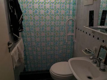 CASA DE 4 AMBIENTES EN VENTA – Florida Oeste