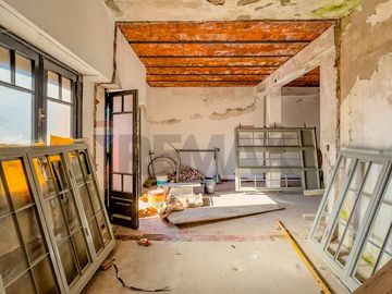VENTA PH A REFACCIONAR 4 amb PATIO Y TERRAZA BOEDO