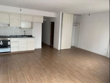 Oport. en Colegiales – Monoambiente con balcón