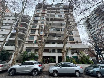 Consultorio - Estudio - en PB Apto Profesional