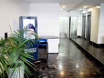 Monoambiente tranquilo en edificio con amenities