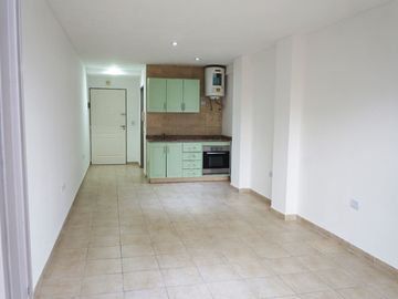 Monoambiente tranquilo en edificio con amenities